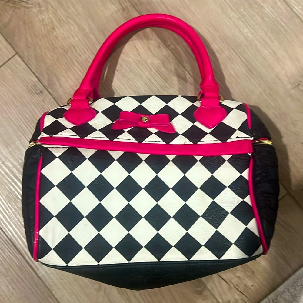 Betsey Johnson Checkerboard Puffy Heart Bow Lunch Bag